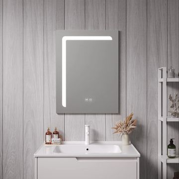 LED fürdőszobai tükör Chambave 45x60 cm ezüstszínű [pro.tec]